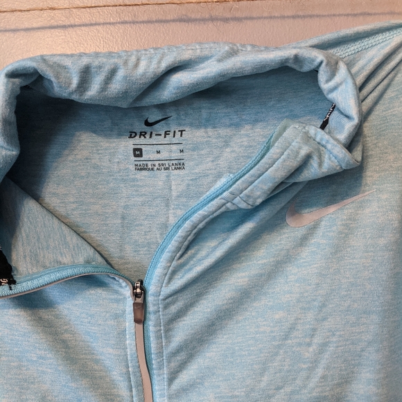 Nike Dri-Fit Long Sleeve Athletic Shirt Medium - Picture 2 of 7